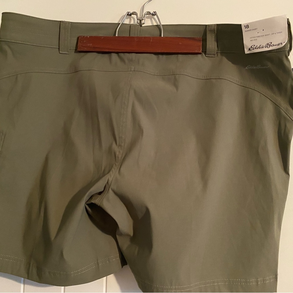 Eddie Bauer SHORTS NWT